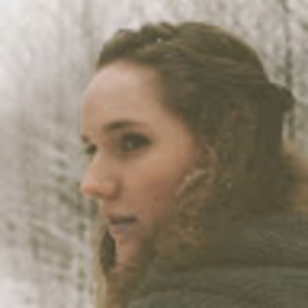 Meet your Posher, Ayla